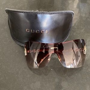 Gucci Anchor sunglasses for women